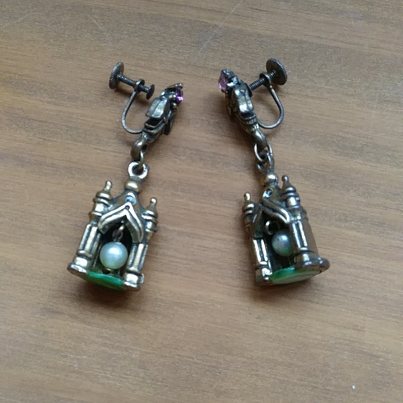 Vintage antique screw on earrings